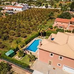 Hunes Villa
