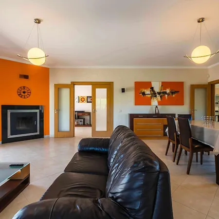 Βίλα Hunes Guia (Faro)