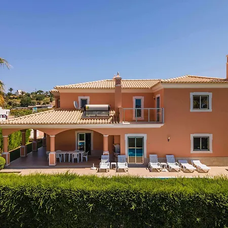 Hunes Villa
