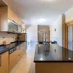 Hunês Villa *
