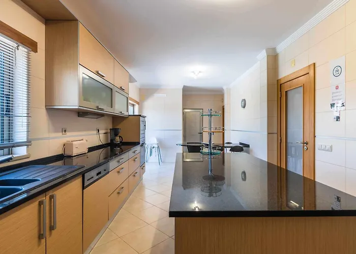 Hunes Villa *
